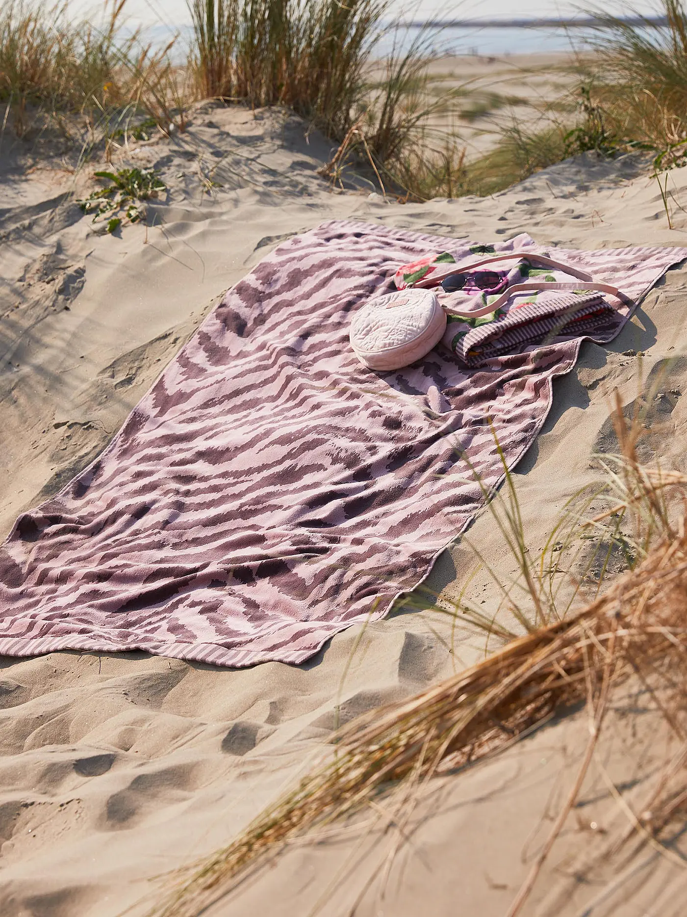 ESSENZA | Strandtuch Belen 100x180cm Woodrose | 